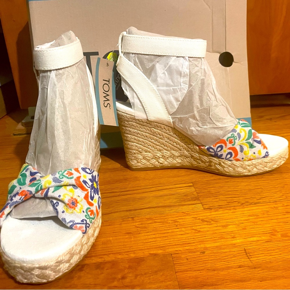 Tom’s Marisela wedge/sandal